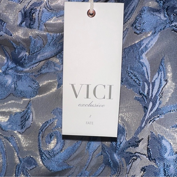 🎄SALE Vici Windsor Floral Shimmer Strapless Midi Dress Blue XS - Picture 12 of 12